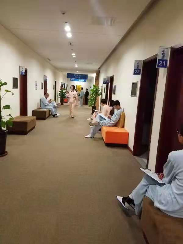 关爱企业员工，公司组织体检！(图2)